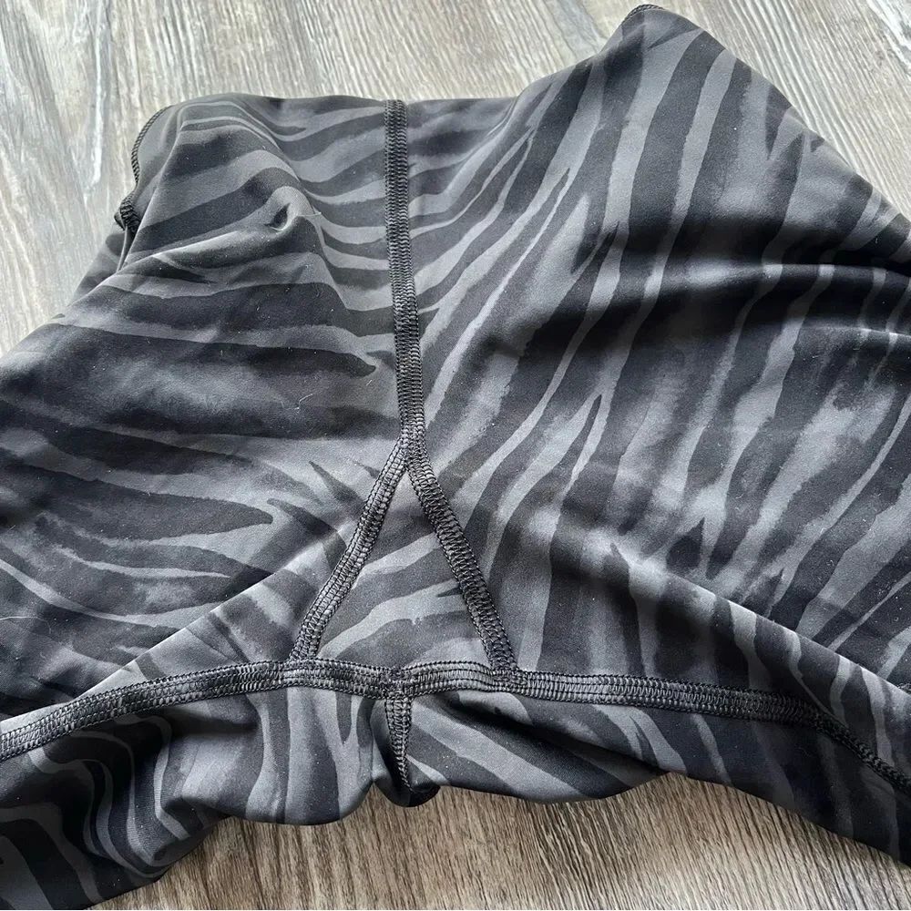 Lululemon Fast and Free Short 8" - Picture 9 of 13